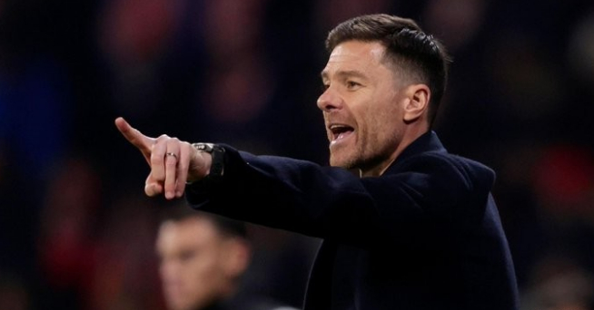 半岛体育-正式下课，阿隆索退出，皇马官宣，原因曝光，获赔违约金曝光|哈维·阿隆索|阿韦洛亚|皇家马德里|巴塞罗那|阿隆-皮埃尔_新浪体育_新浪新闻